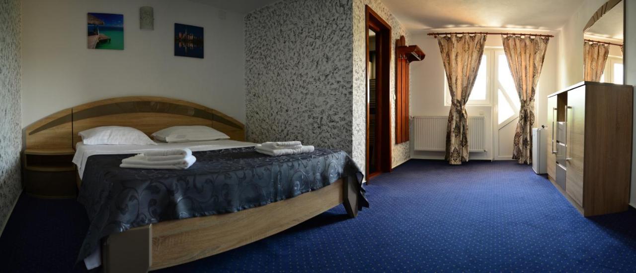 Hotel La Mateo Călimăneşti Exterior foto