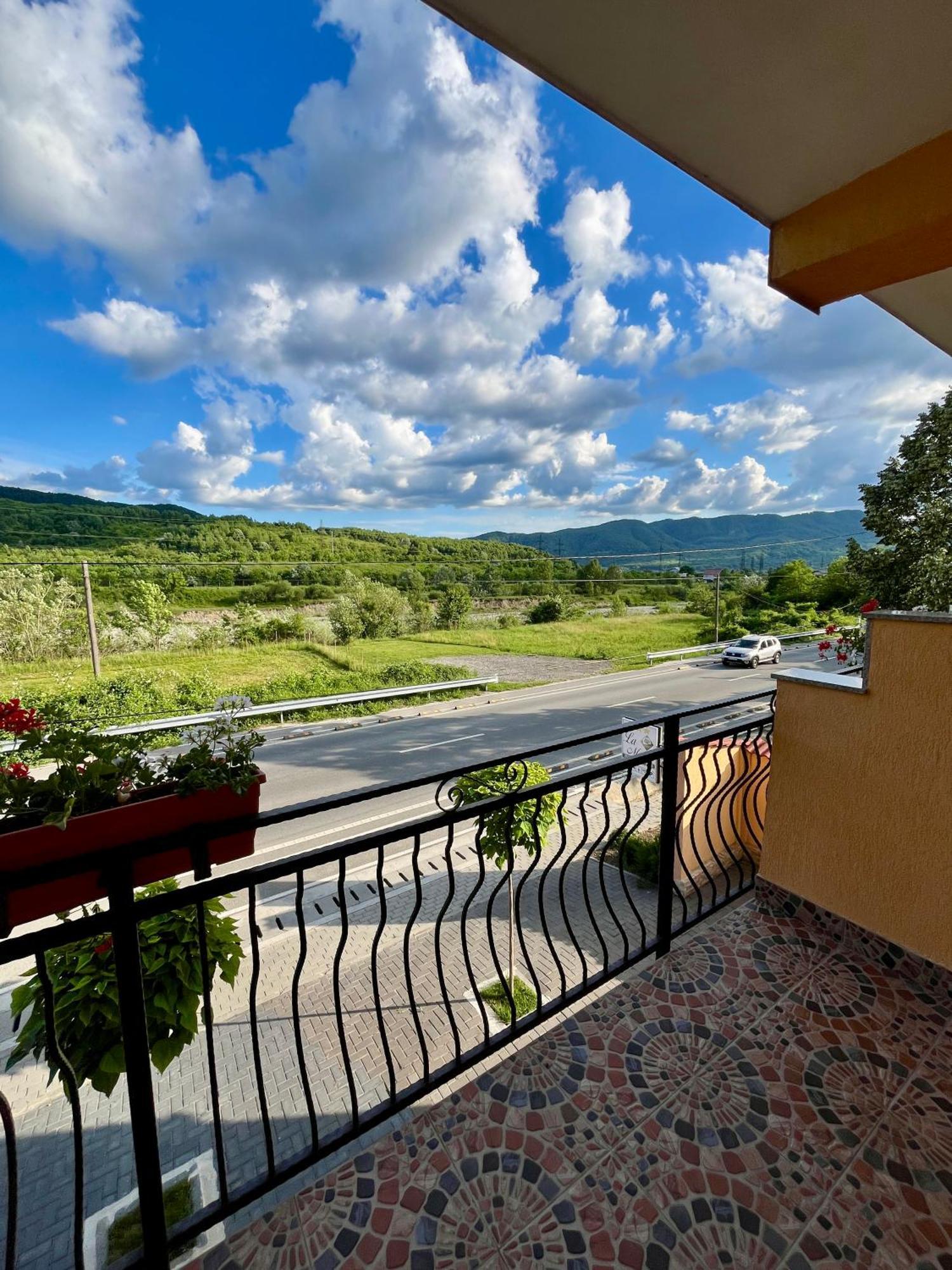 Hotel La Mateo Călimăneşti Exterior foto