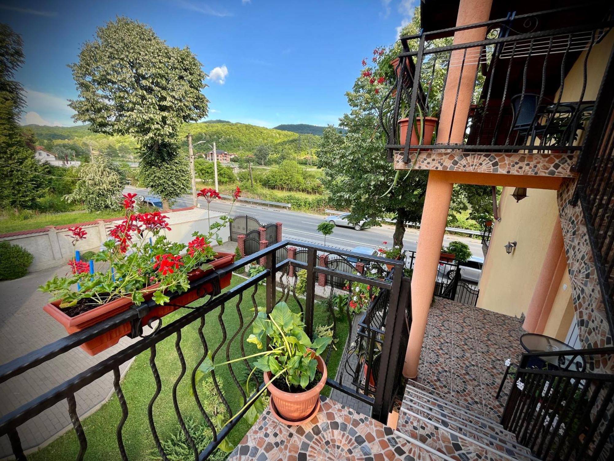 Hotel La Mateo Călimăneşti Exterior foto