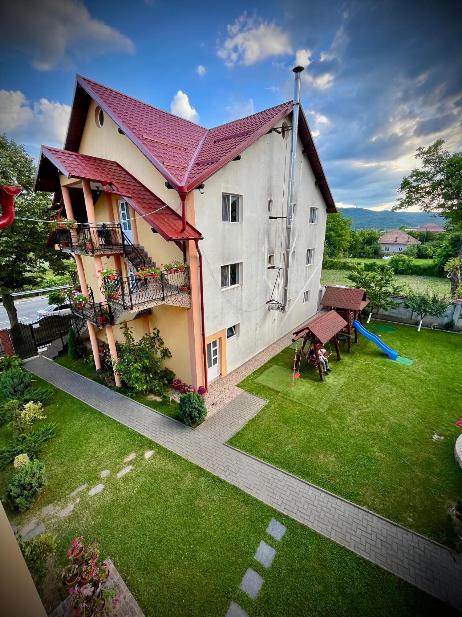 Hotel La Mateo Călimăneşti Exterior foto